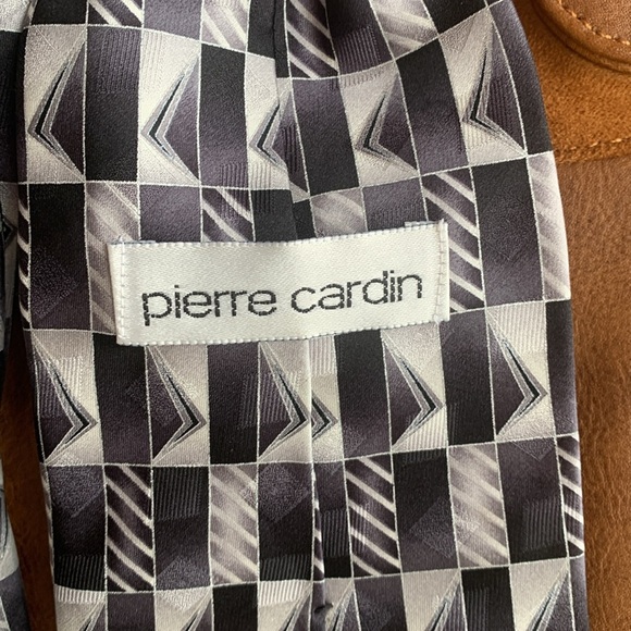 Pierre Cardin 100% silk Tie made in USA 57” EUC - Picture 2 of 8